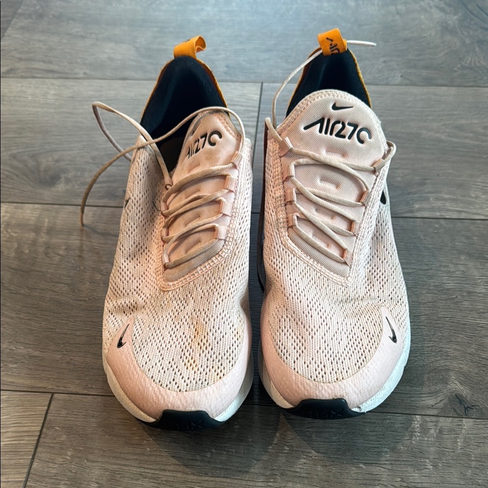 Nike Air 270 Pink Sneakers